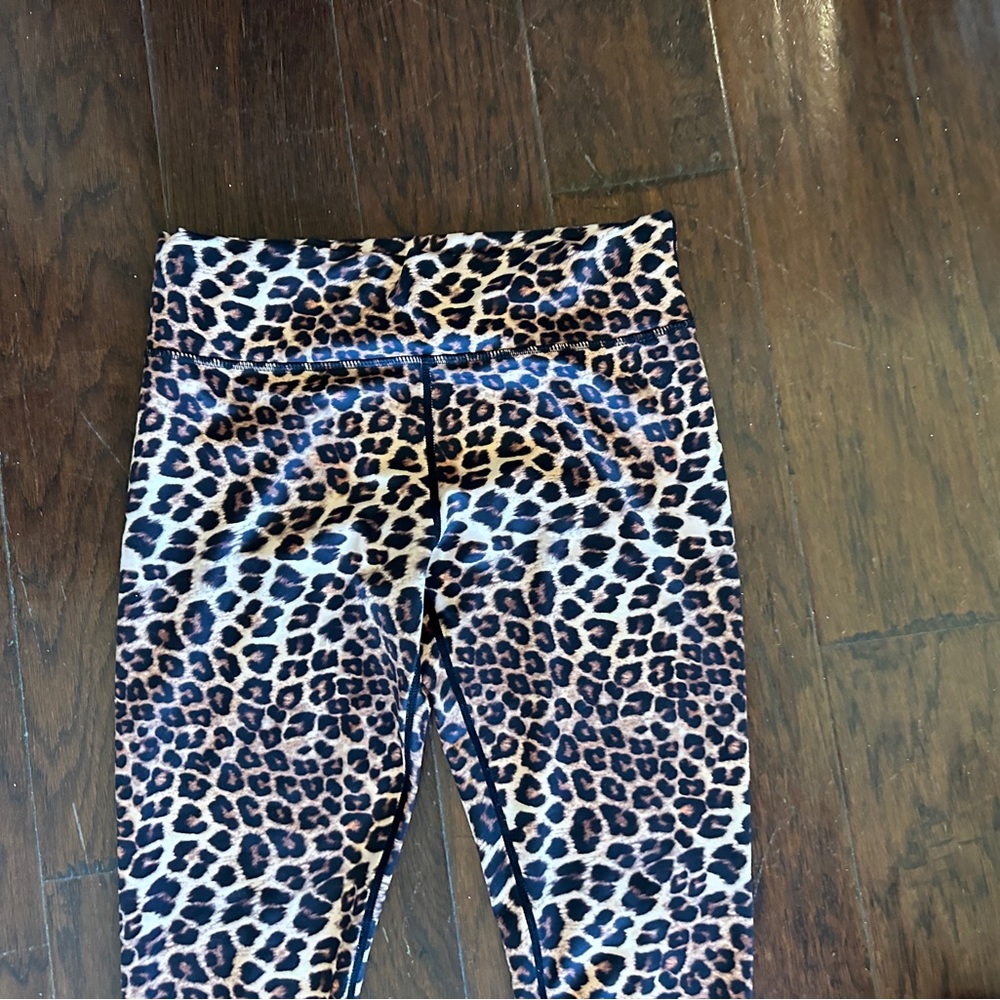 Vie active rockell Leopard leggings size s - Picture 6 of 7